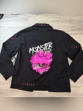 Monster High NWT Women's Black Demin Jean Jacket Size Small Graffiti Distressed